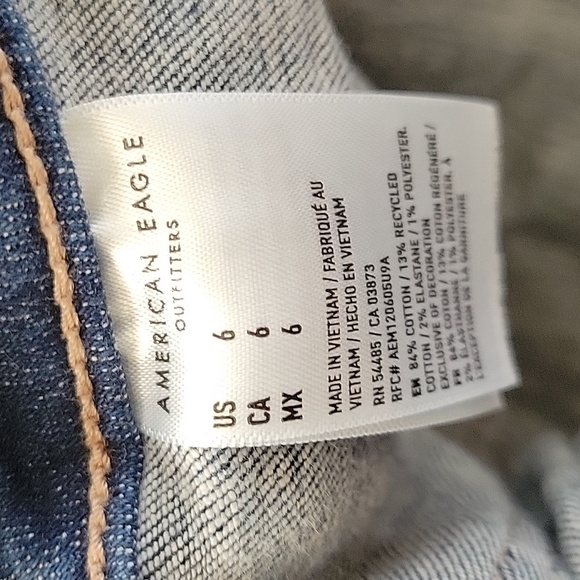 American Eagle High Rise Lace Up Front Shortie Shorts - Size 6 - Picture 7 of 8